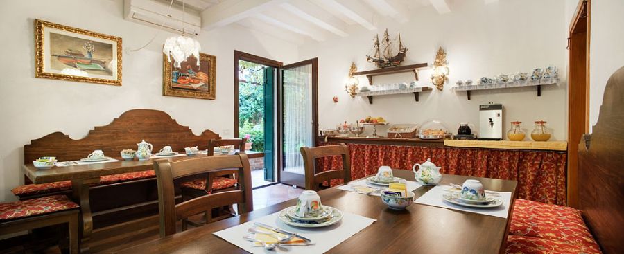 Town house suite Casa Rezzonico Venice Town house suite Casa Rezzonico Venice