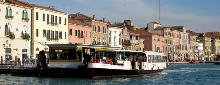 Linee di navigazione dei vaporetti a Venezia