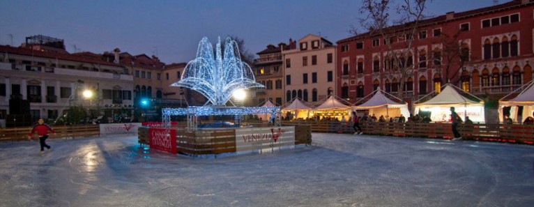 Pista di pattinaggio su Ghiaccio