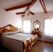 Hotel Alex