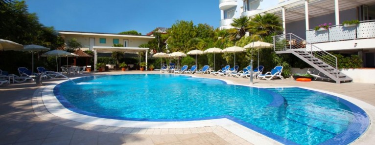 Helios Hotel