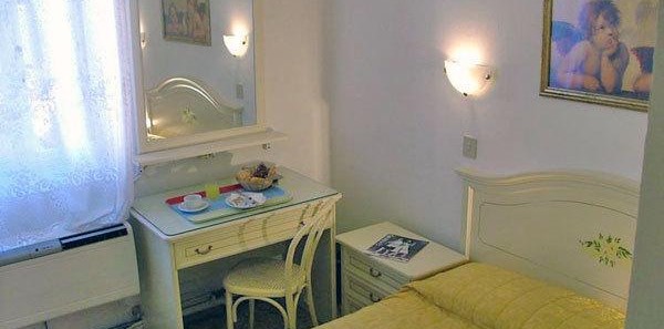 Hotel Airone