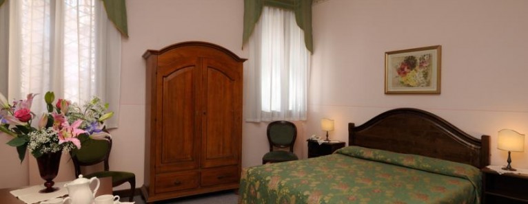 Hotel De L’ Alboro
