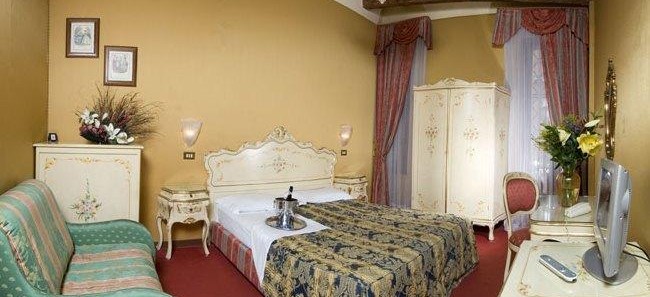 Hotel Bridge