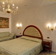 Hotel Belle Epoque
