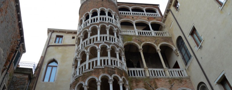Scala Contarini del Bovolo