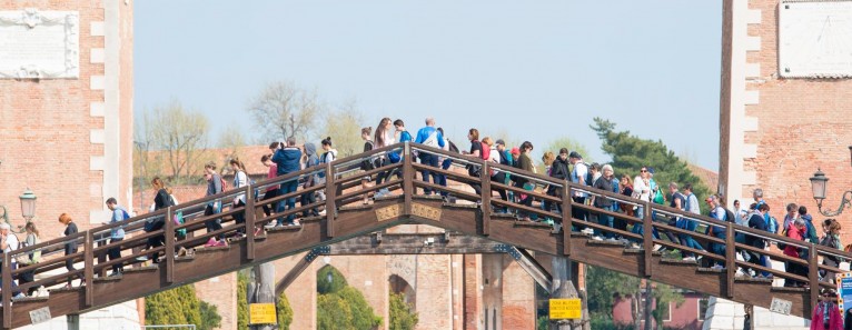 Su e Zo per i ponti di Venezia: Domenica 15 Aprile la 40° edizione della storica passeggiata
