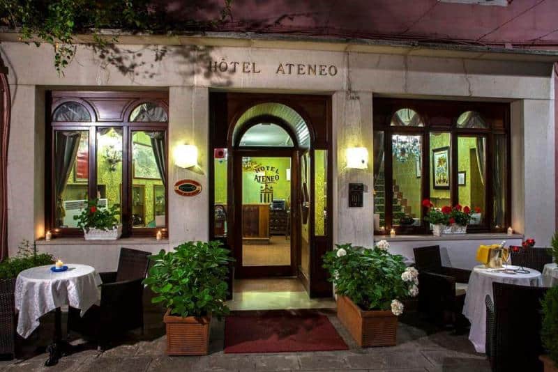 Hotel Ateneo