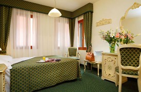 Hotel Commercio & Pellegrino